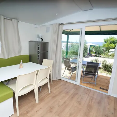 Mobile In Near Pebble *