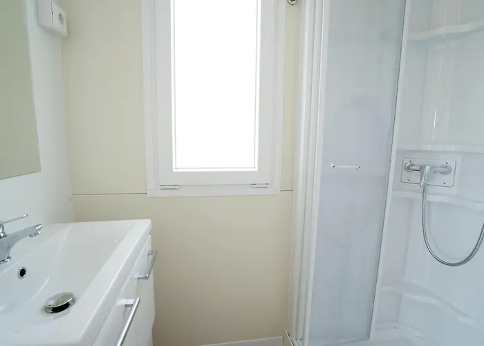 Mobile In Near Pebble Tatil Evi Cres