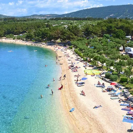 Mobile In Near Pebble *