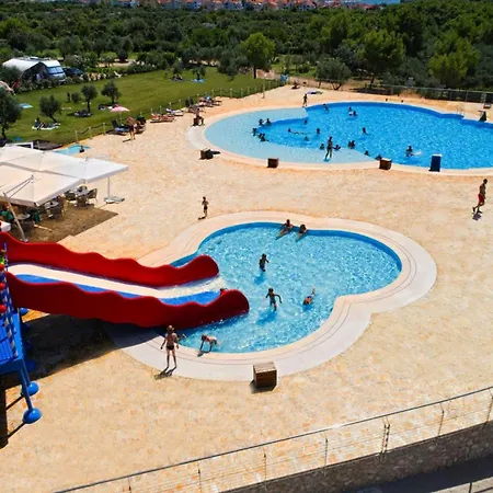 Mobile In Near Pebble Cres