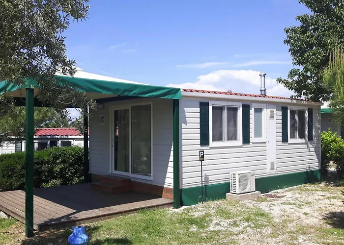 Mobile In Near Pebble * קרס